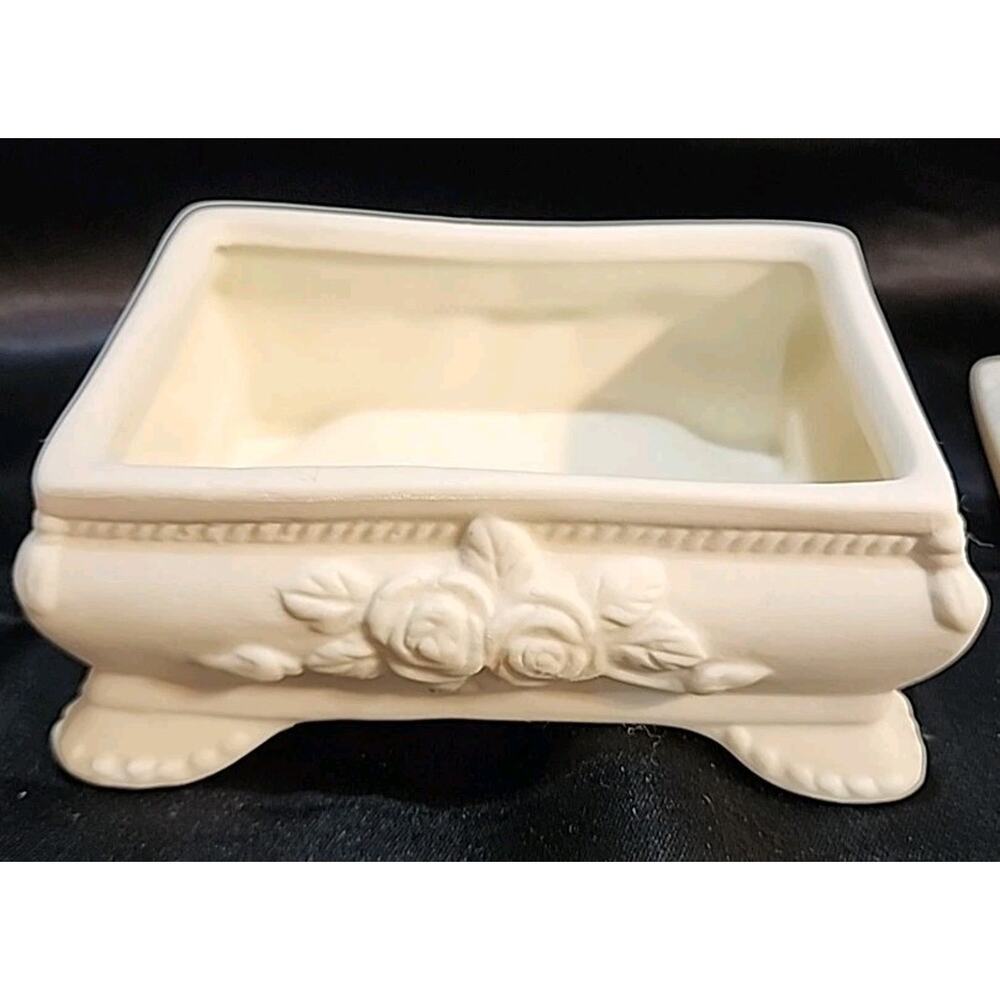 Vintage White Bisque Crafted Delicate Roses Rectangle Footed Trinket Box 4"X2" - Picture 5 of 9